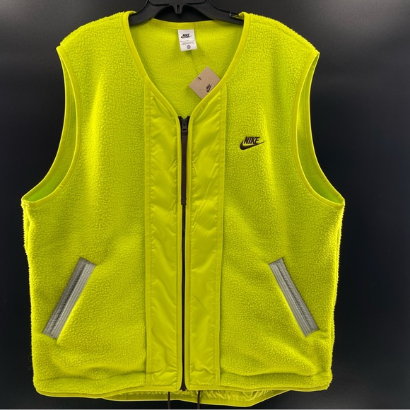 Nike Sportswear High Pile Fleece Sherpa Vest Size XL DD5025-345 Venom Green - Picture 3 of 5